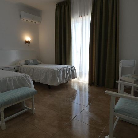 Hostal Port Fornells (Adults Only) المظهر الخارجي الصورة